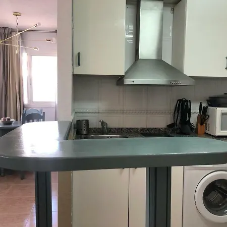 Διαμέρισμα Apartamento A 50m De La Playa Con Piscina Τορρεμολίνος